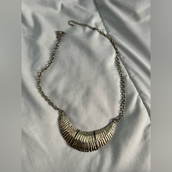 Necklaces - Picture 2 of 5